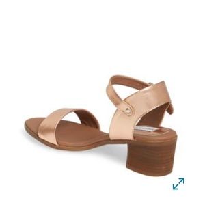 Steve Madden Rose gold sandals, size 7